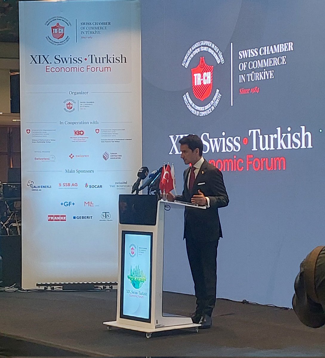 SwissChamber's tweet photo. #19thSwissTurkishEconomicForum began with opening remarks from Arpat Şenocak, President of @SwissChamber ; Erdal Eren, President of @TMB_TCA; Guy Parmelin, Vice-President of the Swiss Federal Council;and Prof. Dr. Ömer Bolat, Minister of Trade of the Republic of Turkey. @ticaret https://t.co/BouJ626OND
