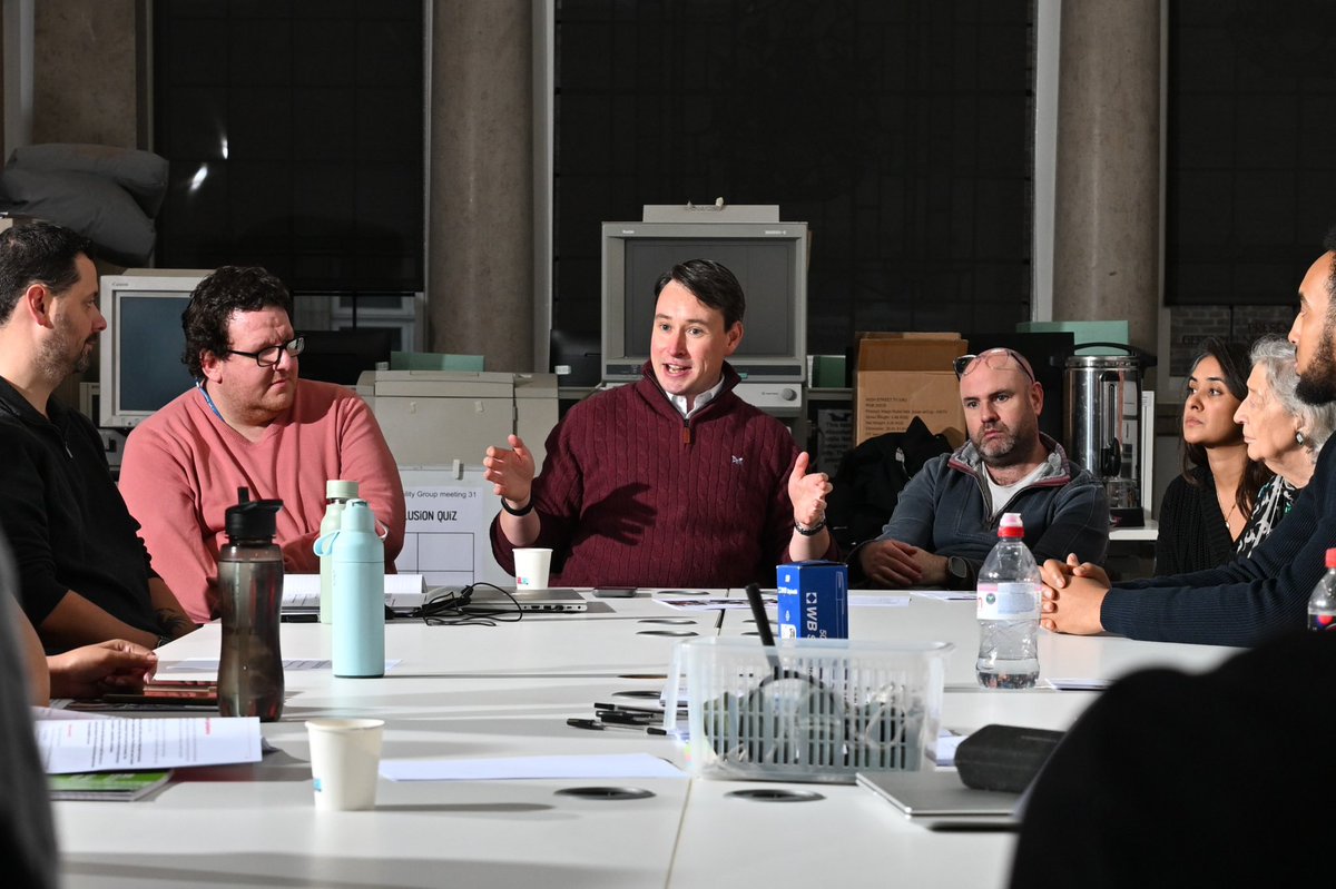 As more of modern life moves online, <a href="/LBHF/">H&F Council</a> is ensuring no resident is left behind.

Our new Digital Inclusion Strategy provides:

👩‍🏫 Face-to-face training
🗣️ Local digital champions
💻 Affordable devices
🛜 Free public WiFi
📳 SIM cards &amp; social tariffs

lbhf.gov.uk/news/2025/10/r…