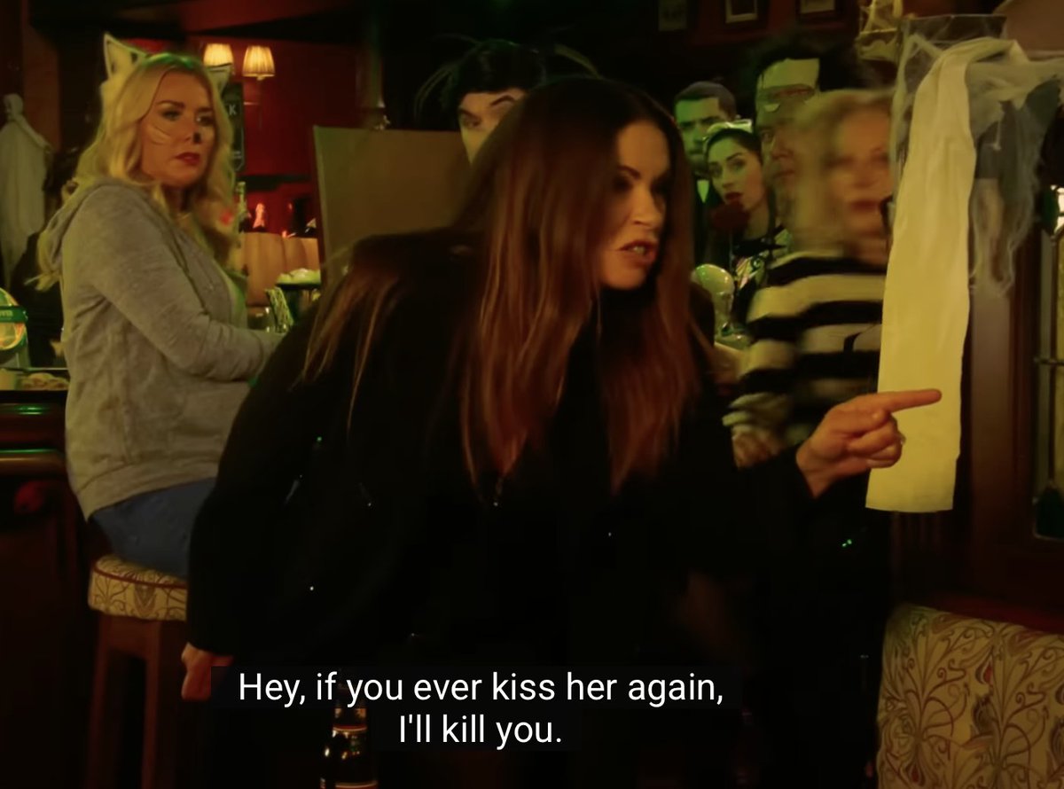 Cassie be like "Lisa kissed her sister?!?"