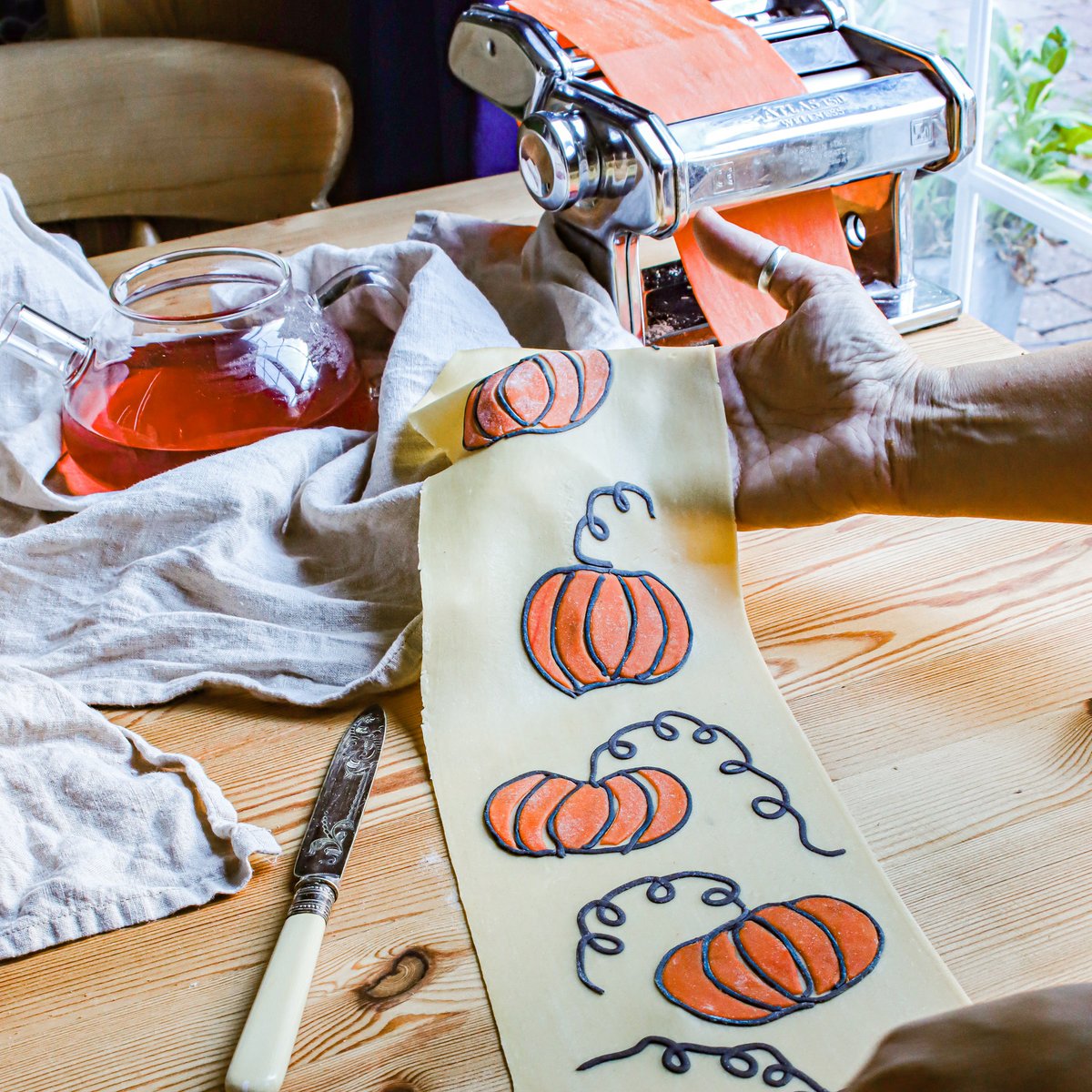 Culinary craftsmanship at its finest, hand-rolled pasta adorned with delicate pumpkin detail 🎃 A seasonal masterpiece by <a href="/inksugarspice/">Lynn 💛💙</a> 👏