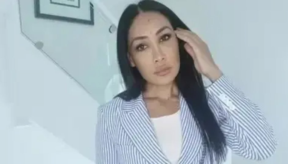 JustShowbiz's tweet photo. Exclusive: Abhishek Bajaj is quite toxic – Sofia Hayat.
#AbhishekBajaj𓃵 #SofiaHayat #BigBoss19 #BB19
https://t.co/9db7X1UsO2 via @JustShowBiz https://t.co/Z4UhWnKrBD