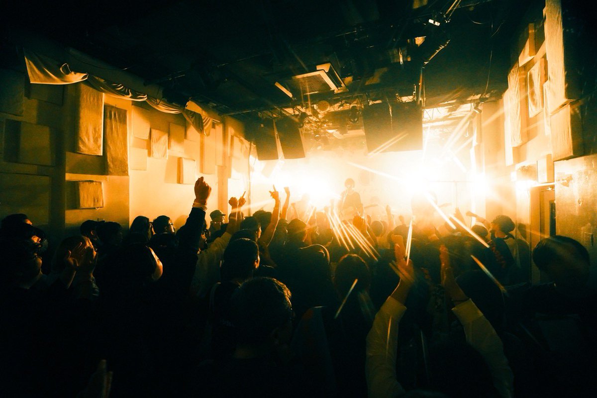 viewtrade_band's tweet image. 初ワンマンライブ『LOADiNG NOW!!』
1次先行の申込み締切は本日23:59まで

我々の革命を1人でも多くの人に
目撃してもらいたい。よろしく頼みます。

eplus.jp/sf/detail/4414…