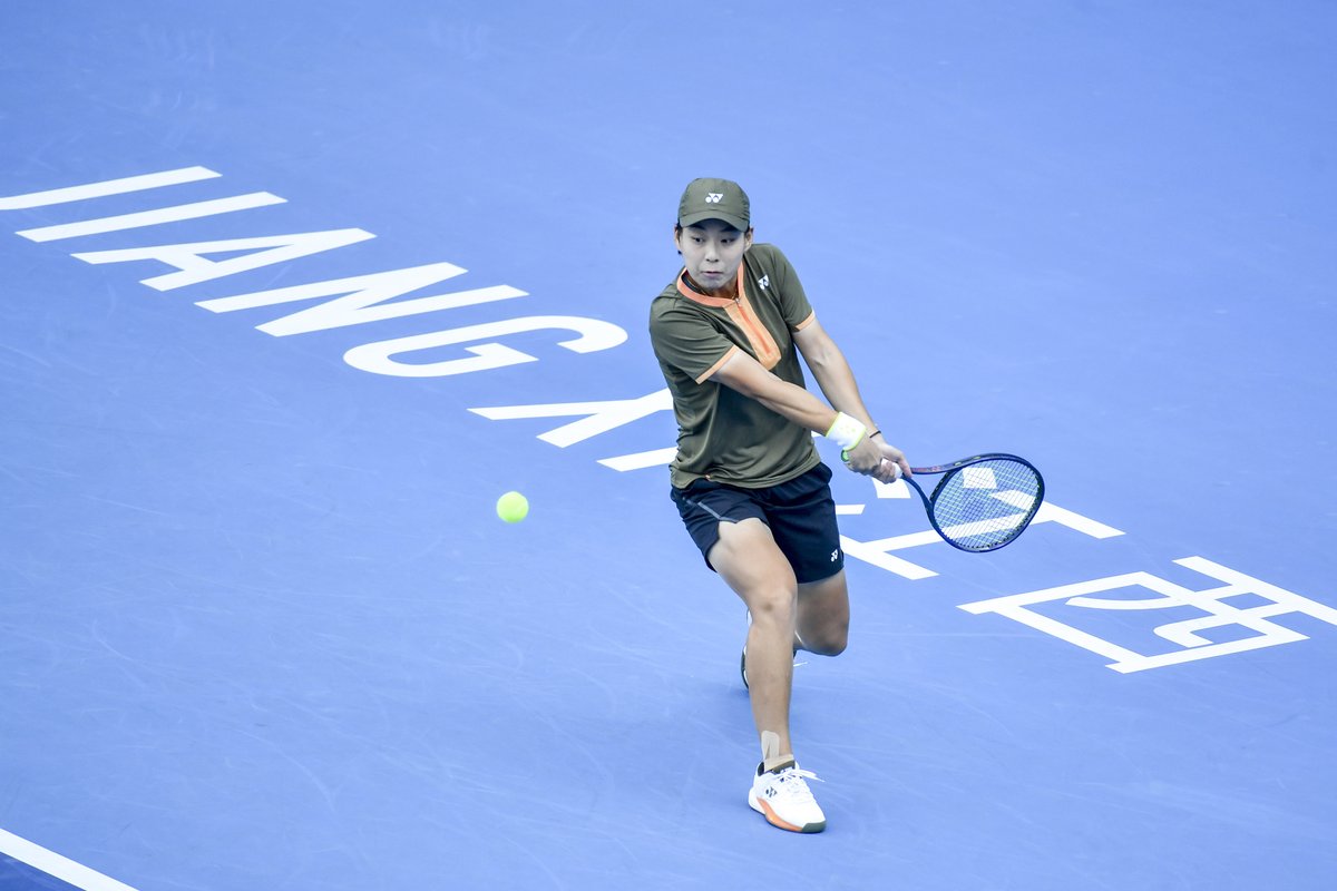 WTAJiangxiOpen's tweet photo. Semifinal Bound 🇨🇿

Dominika Salkova defeated Bai Zhuoxuan 6-3, 6-4 to advance to her first career tour-level semifinal.

#JiangxiOpen https://t.co/1zZYeWmk0g