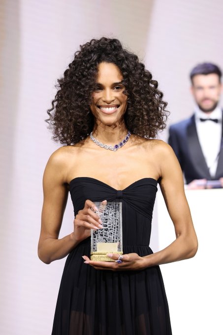 دار ميسيكا تتألق في انطلاق جائزة Grand Prix للمجوهرات الراقية في #موناكو 