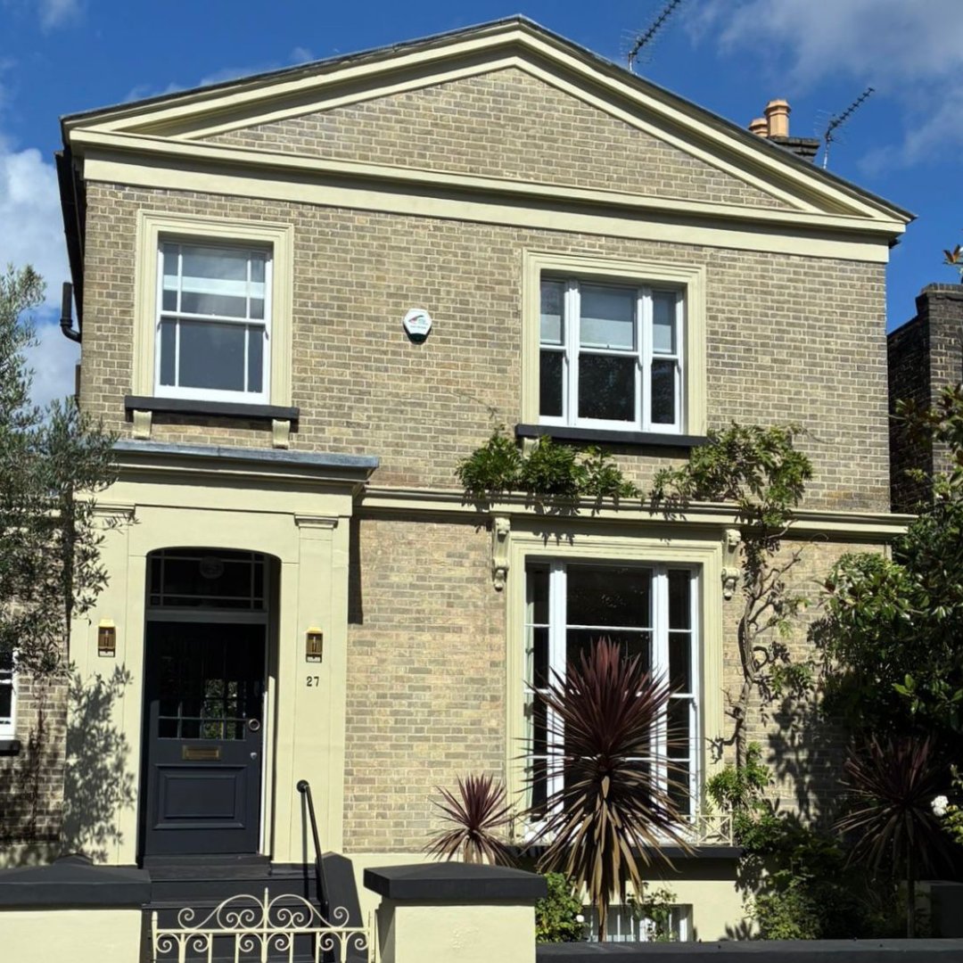 Relocating from Singapore, our clients sought our rental search expertise to secure a well-finished North London family home with excellent connections to school and work.

In a competitive market with little available stock, we identified an exceptional off-market property in St