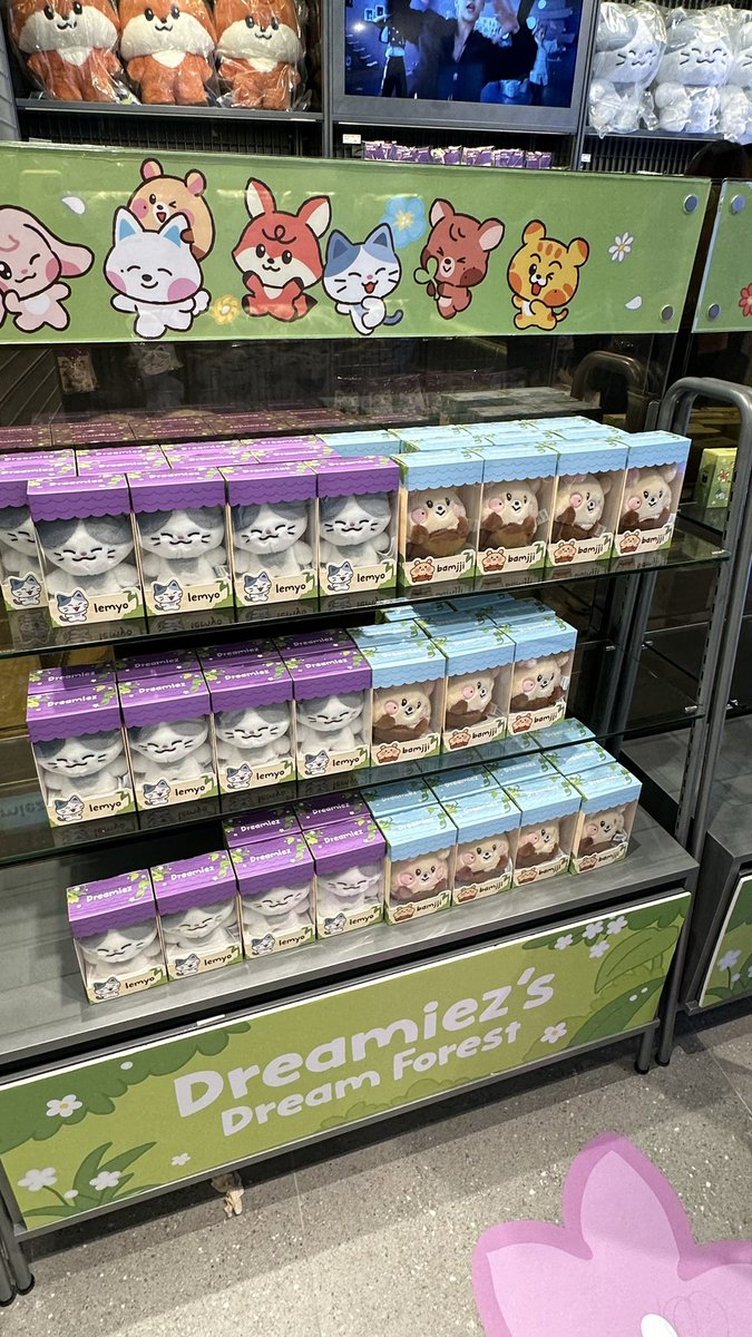 bbbkjcl's tweet image. I will always be a child