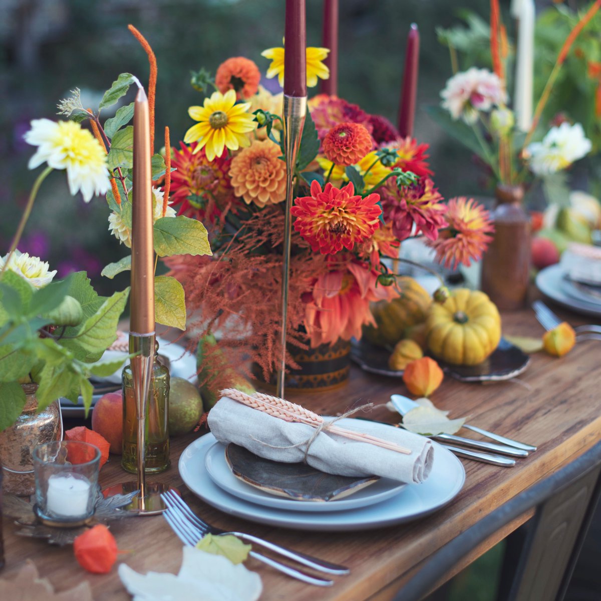 Adding those cosy seasonal touches – paired with the timeless elegance of Arthur Price cutlery – is the perfect recipe for a warm and inviting autumnal dining experience this Halloween 😍🎃

tiatalula on Instagram 📸

#ArthurPrice #ArthurPriceCutlery #ArthurPrice1902