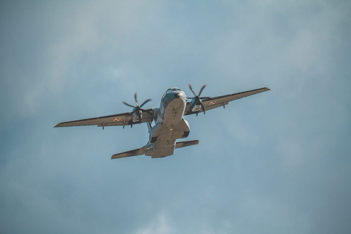 _6BPD_'s tweet image. ▪️Jedyny tego typu kurs w Wojsko Polskie💪 - w 6 BPD 👍

W dn. 13.10-21.11.2025r. w #6BPD - 6 Batalion Logistyczny odbywa się kurs przekwalifikowania żołnierzy zawodowych na Instruktorów Zrzutów Towarowych. 📦 

Więcej 👇
facebook.com/share/p/1ExWKn…