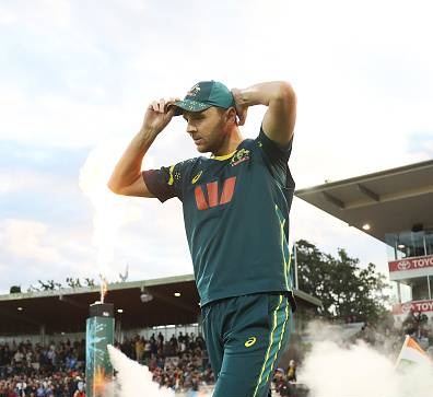 Im__Arfan's tweet photo. We are all lucky to be born in a generation where we get to watch Josh Emperor The King Hazlewood bowl, be it any format. https://t.co/ctiA5ndRmH