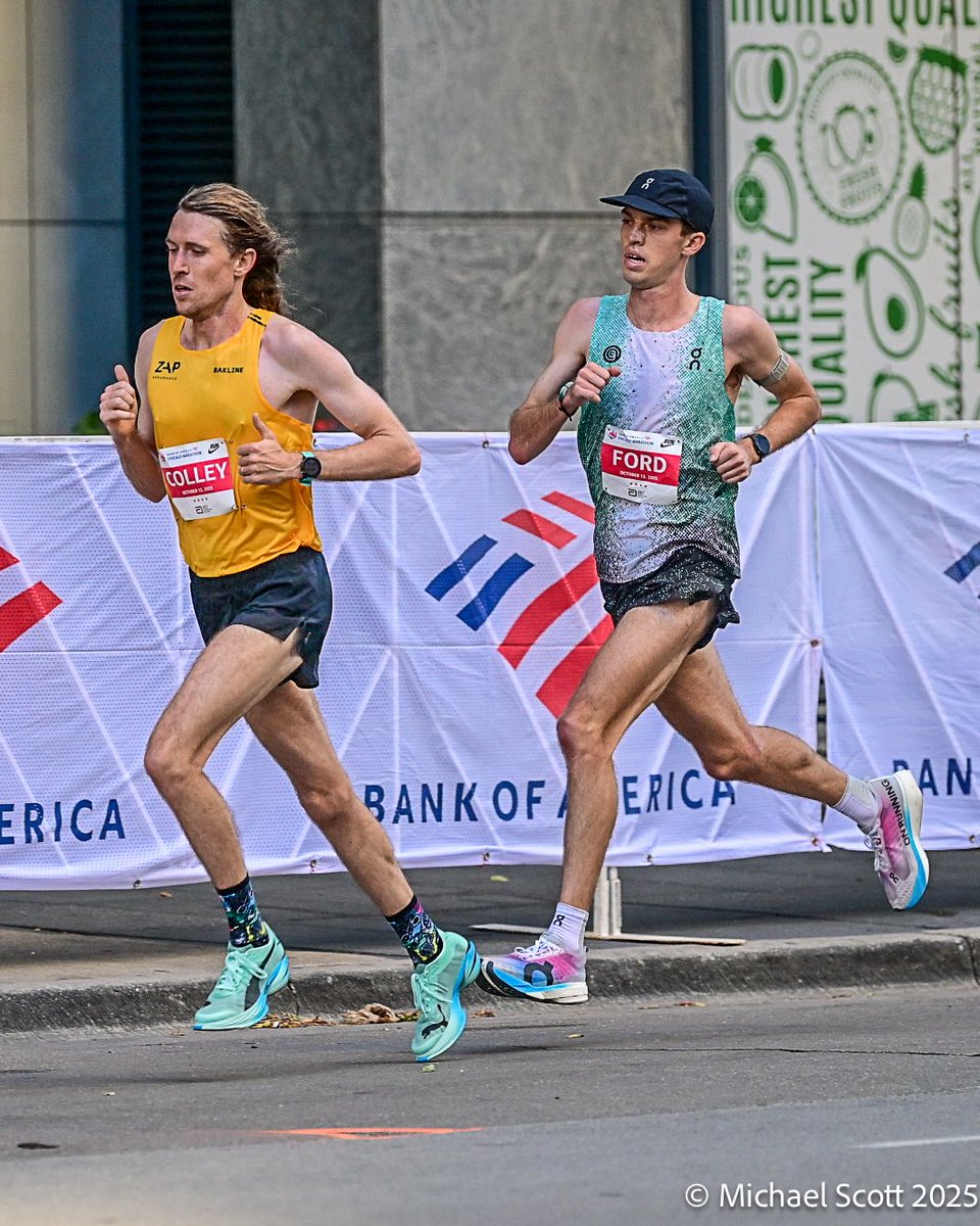 urimiscott's tweet photo. .@ZAPEndurance training partners @andrew_colley and Ryan Ford push the pace during the final mile of the @ChiMarathon
#ChiMarathon #ChicagoMarathon #USA #USATF https://t.co/xBcZsbzQ8l