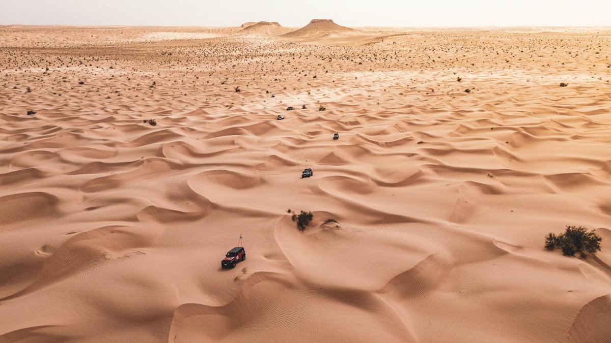 CarlosCheca7's tweet photo. El desierto siempre me recuerda lo insignificantes que somos aunque nos creamos gigantes.
#desertmaster #mydesertmaster #desertmaster25 #multimount #carlesbarange #gripmotorsport #toniarbones https://t.co/RSmCeDgDOh