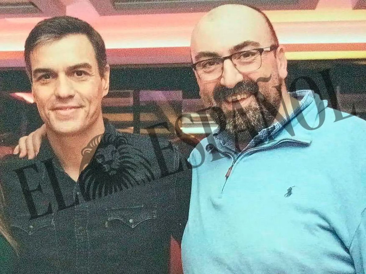 Pues se ve que a Koldo no le ha sentado bien que ayer dijera Pedro Sánchez que tuvo una relación anecdótica con él y que básicamente se debía haber cruzado con él un par de veces, así que se ha puesto a mandar fotos a los medios para demostrar que se cruzaron bastantes veces.