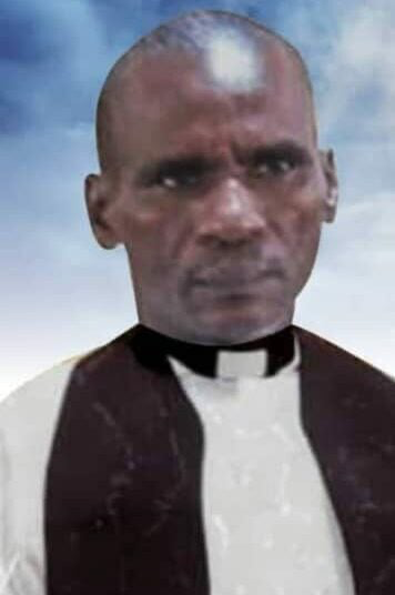 NigeriaStories's tweet image. BREAKING: The United Church of Christ in Nigeria, UCCN, also known as HEKAN, has raised the alarm over the k!ll!ng of one of its pastors, Reverend Yahaya Kambasiya, and the abduction of over 20 persons during a fresh attack on the Farin Dutse community in Kauru Local Government…