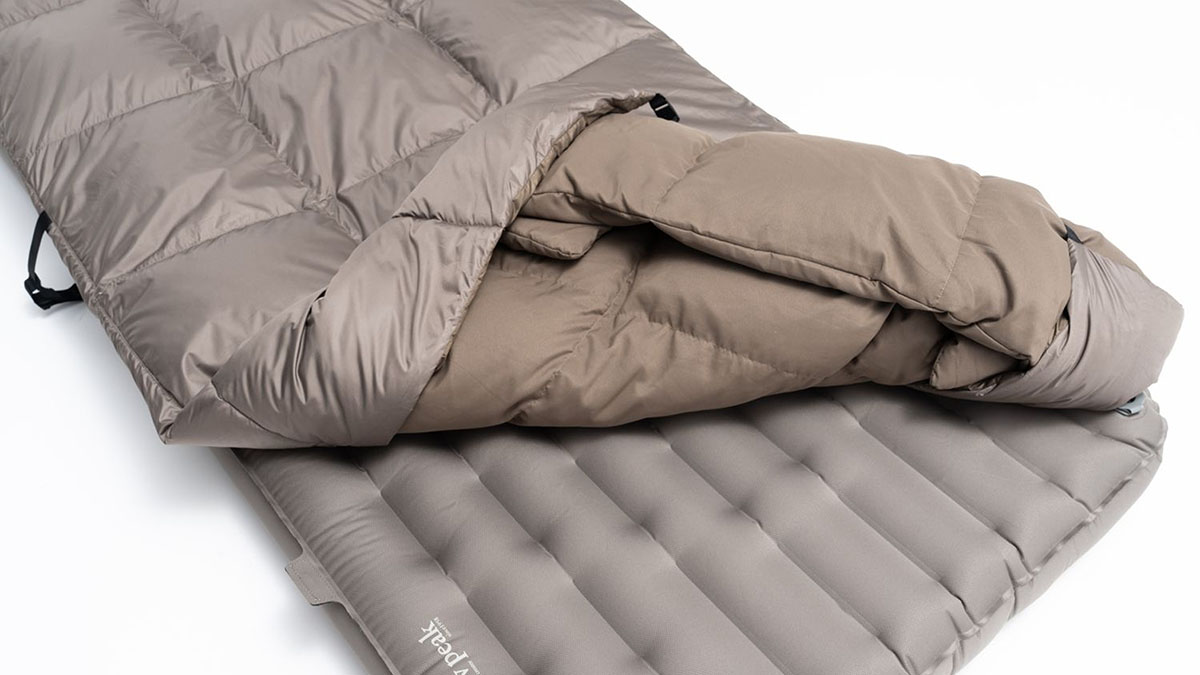  peak スリーピングマット グレー GO OUT編集部 on X