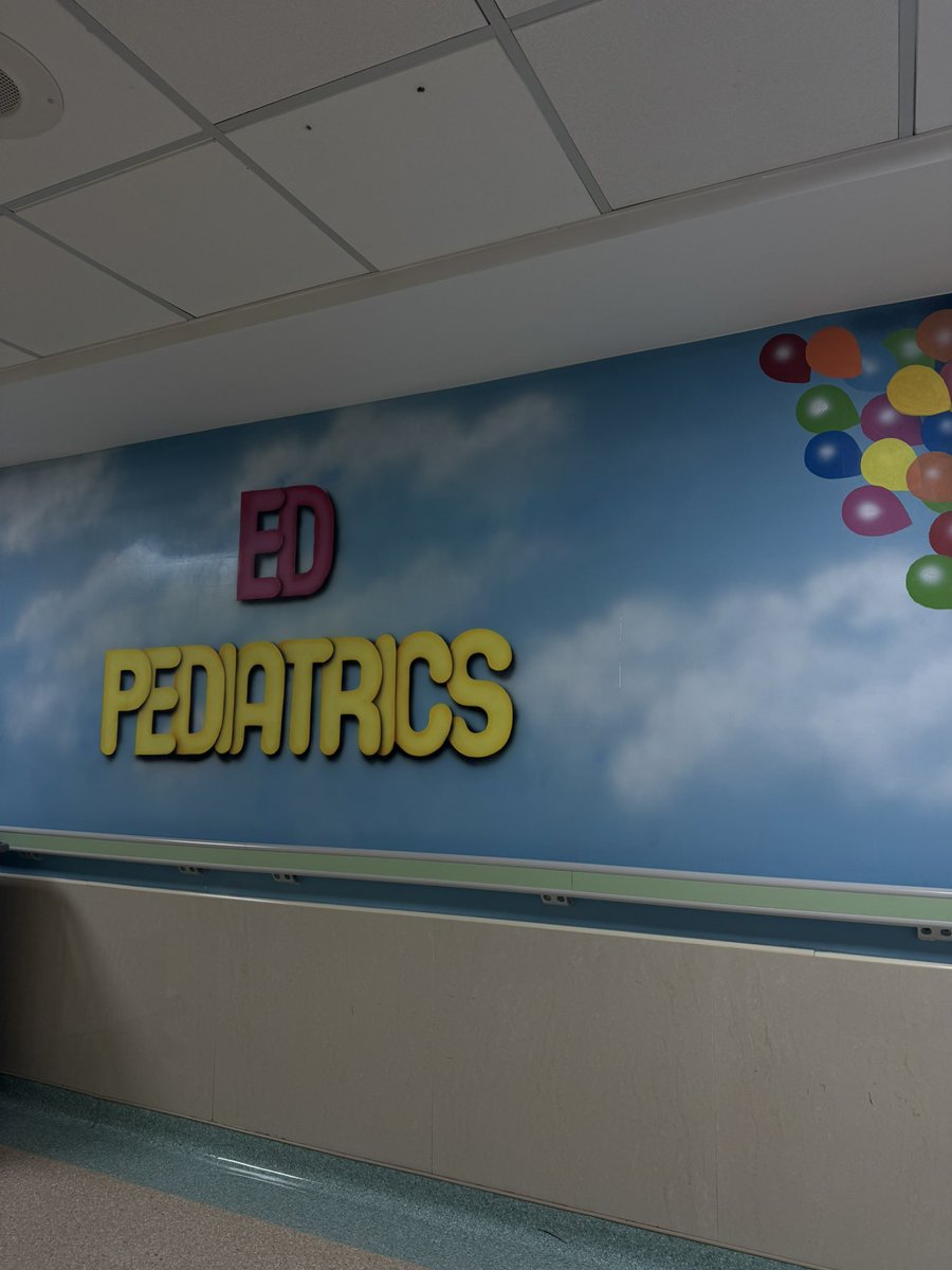 _offtherecordJ's tweet photo. Pediatrics elective 10/10 ❤️ https://t.co/dyo1SJTliO