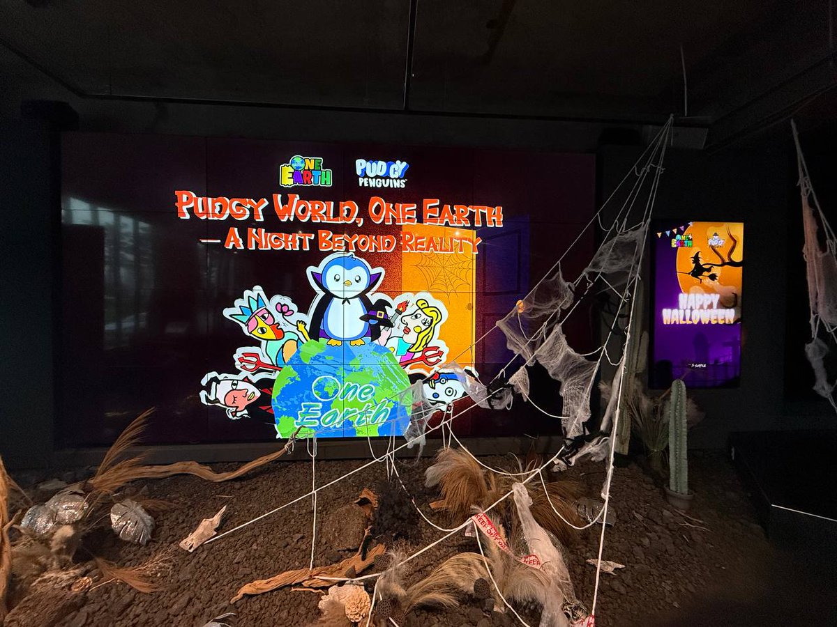 ONE EARTH ☝️🌍 tweet media