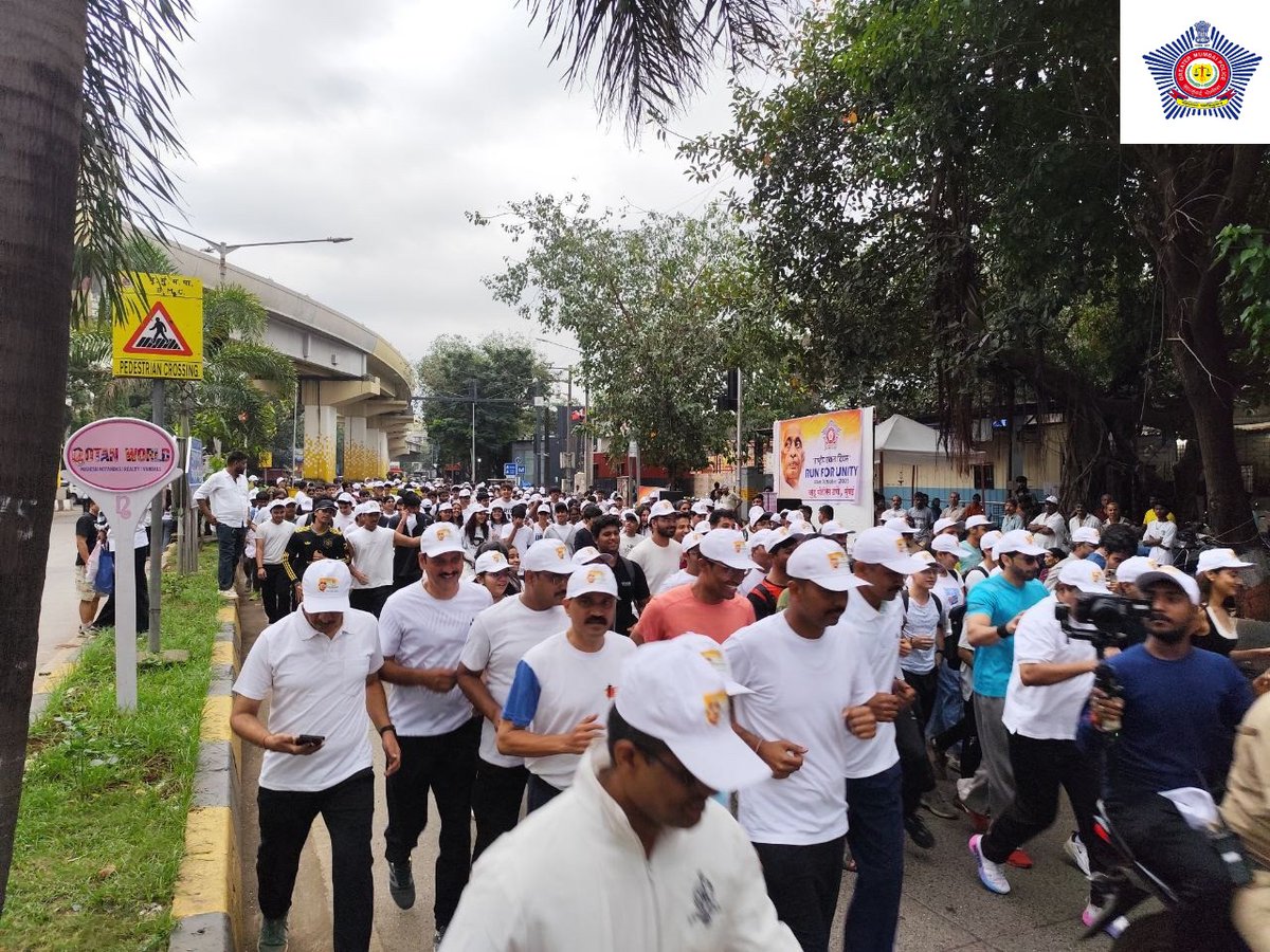 जूहू पोलीस ठाणे - Juhu PS Mumbai tweet media