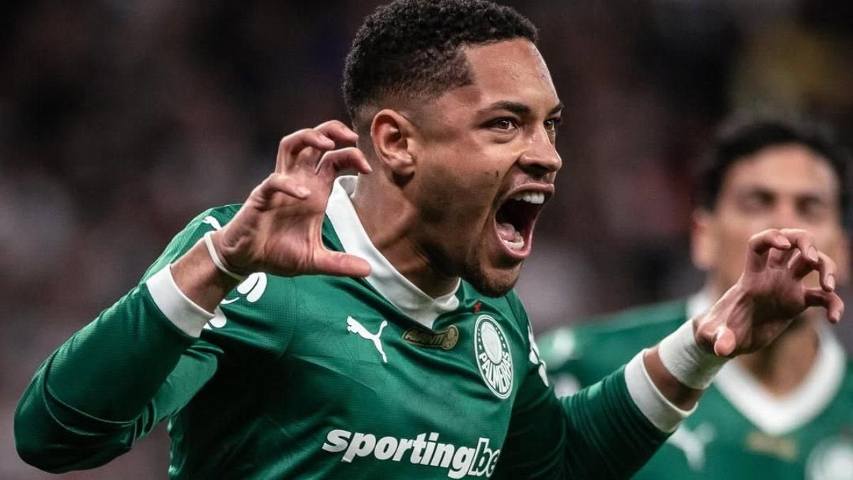 gianboni14's tweet photo. INFORMACIÓN ℹ️ 
Según el periodista Ekrem Konur, Vitor Roque brilla en Palmeiras con 17 goles y 4 asistencias, lo que ha despertado el interés de Chelsea y Tottenham para ficharlo pronto.
#TransferNews #ChelseaFC #TottenhamHotspurs #CFC #THFC https://t.co/rDtaIlxBUI