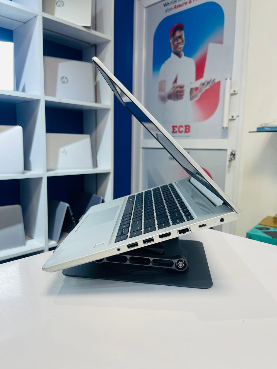 AtwoliiYa's tweet image. Good morning. In stock we have this :
Hp Probook 440 G7 Touch
      10th Generation 
      Processor: Intel Core i5
•RAM: 8GB DDR4-2666
•Storage: 256GB SSD
•Display: 14-inch FHD IPS 
•Graphics: Intel UHD Graphics
•OS: Win 11pro + Ms office
Kes.31,500
DM @ecbtechnologies…