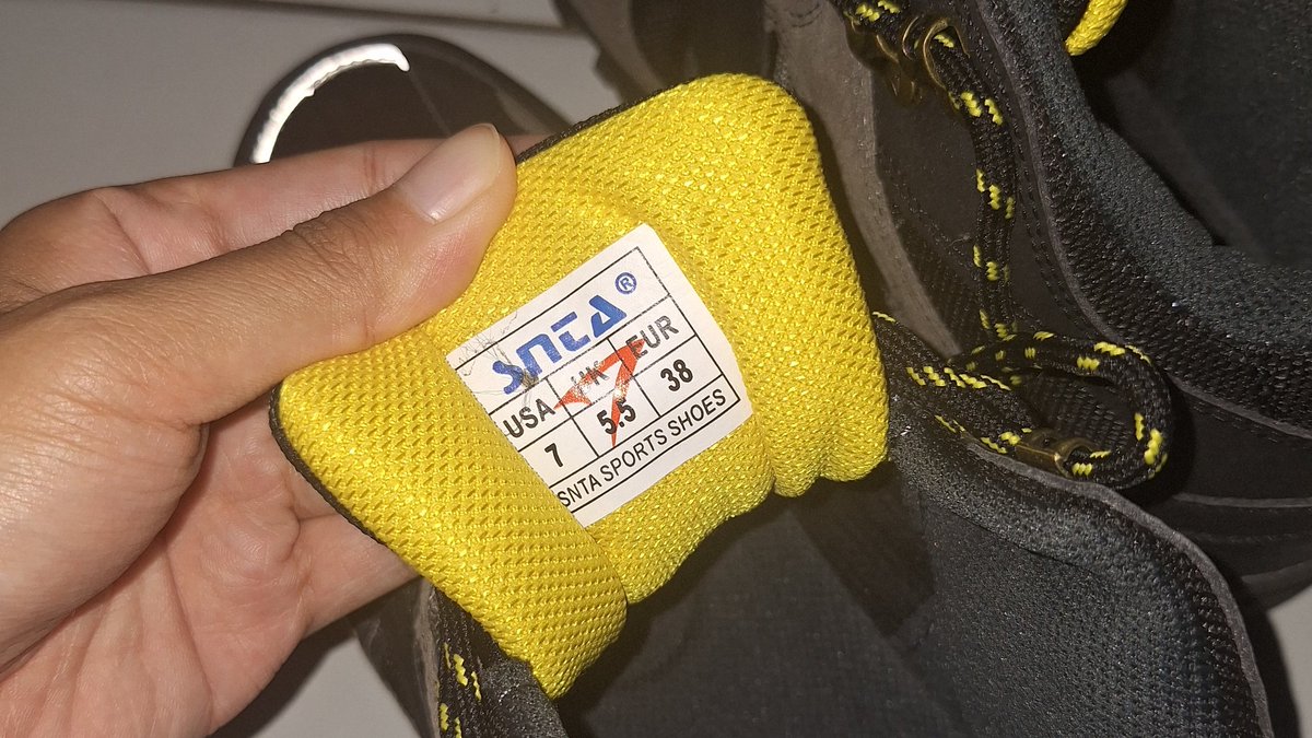 wts / preloved
sepatu gunung SNTA ukuran 38
💸 250k aja
📍 bandung
🍊 bisa co shopee (exc. adm)
✉️ dm buat condi &amp; detail

belum pernah dipakai
dijual karena kekecilan
minus tali cadangan &amp; box😅

t. pl tracking shoes cewe