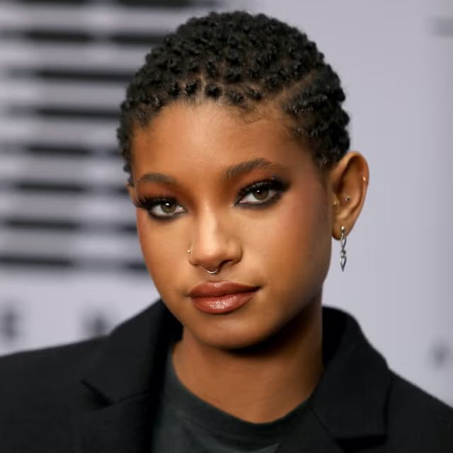 Happy 25th Birthday Willow Smith!!!🎂🎂🎂🎂🎂🥳🥳🥳🥳🥳I hope you have a wonderful birthday. #happybirthday #willowsmith #25thbirthday🎂🥳