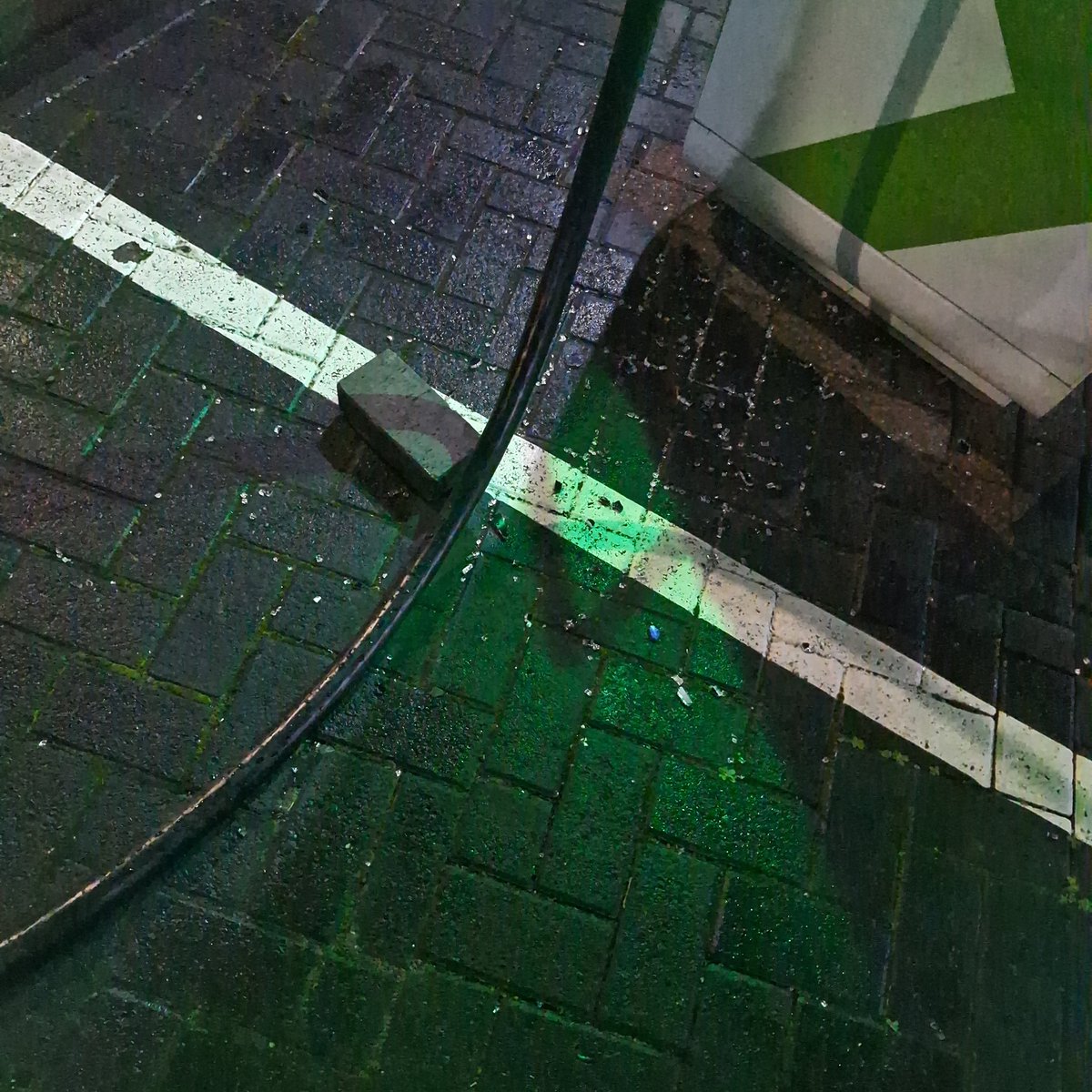 timney87's tweet photo. @AllegoCharging One of your chargers at Norfolk Place, Middlesbrough, UK has been vandelised and left in an unsafe way https://t.co/DNU5Sak4uA