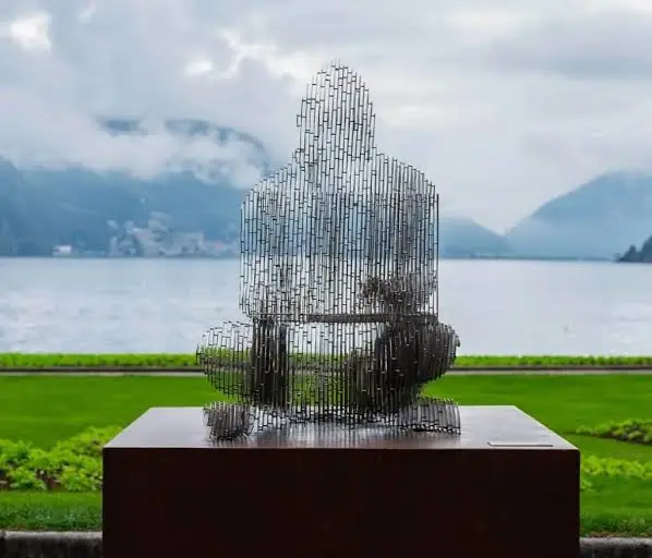 CryptooIndia's tweet image. Oct 31, 2008, Satoshi Nakamoto released the #Bitcoin whitepaper.

17 years later, his vision of decentralized money continues to shape the future of finance ⚡

#BitcoinWhitepaperDay