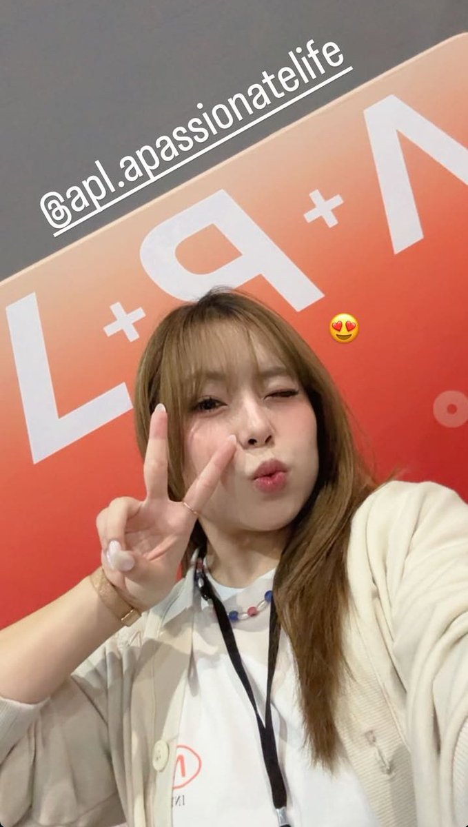 mymondaypaw's tweet image. imbeniiz IGs
ㅡ apollo staff is ready at fancon 

PONDPHUWIN WELCOME ON BOARD

#PondPhuwinFanconD1
#ppnaravit #apl.apassionatelife #apollobrand