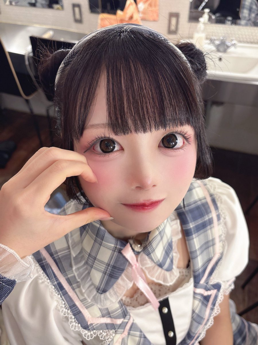 『HEROINES HALLOWEEN -PREMIUM-』
ありがとうございました.ᐟ.ᐟ♡

Pastel Closet ブルー担当 雛城ののかです.ᐟ.ᐟ

かわいいコスプレの #パスクロ㌠どうだっかたな( ¯ ³¯)♡
青ペンライトも沢山嬉しかったт т໒꒱

明日は
『ッスッゴイライブ〜After Halloween SP』
コスプレたのしみ🎶 #ヒロインズ