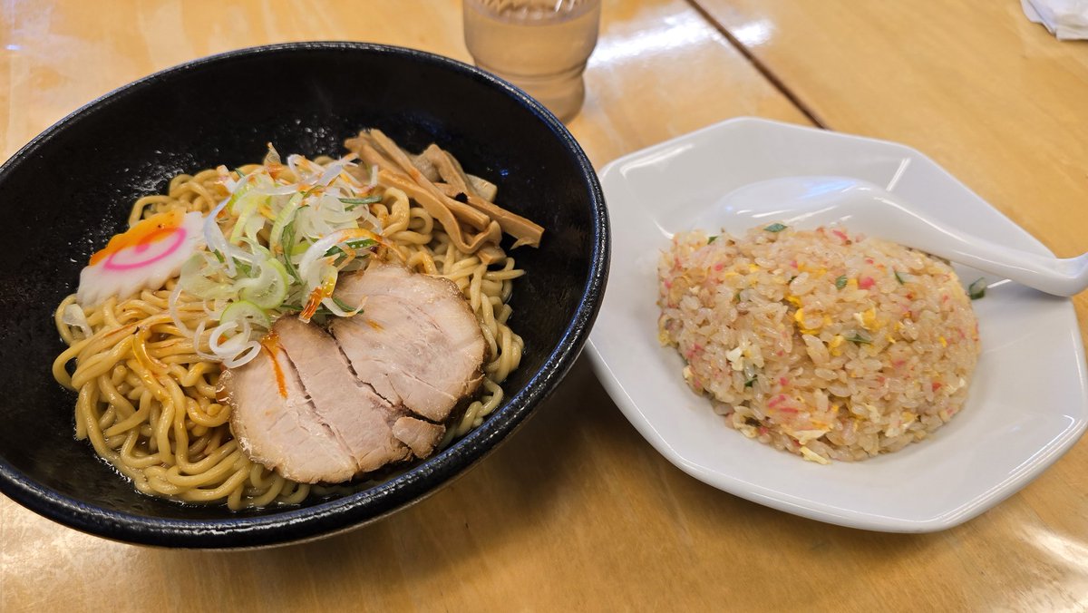FIGHT_CLUB555's tweet photo. 油そば最強は小金井市にある一平ソバだと思う🍜 https://t.co/RyP7S2evli