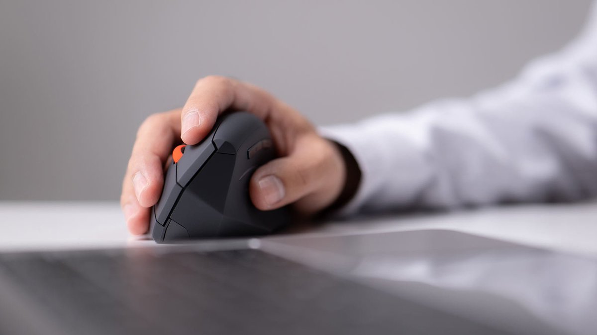 방금 동생한테 버티컬마우스 쥐는 법 설명하다가 깨달았는데 한남들 이거 어케 쓰냐ㅋㅋㅋㅋㅋㅋㅋㅋㅋㅋㅋ?