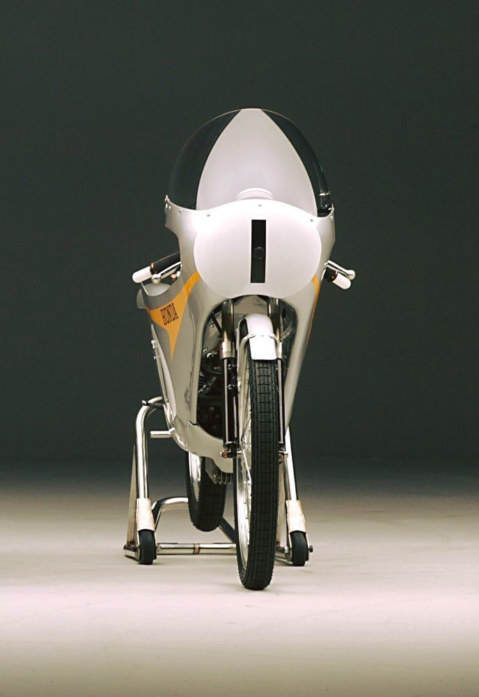Lamalasuerte_Ed's tweet photo. 1966 Honda RC116
Cuando la categoría de 50cc era la clase reina en tecnología.
14cv@22.500rpm https://t.co/Z5hGG3Hpe9