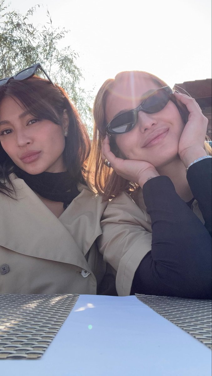 itgirlnadine's tweet photo. sarah and nadine 🥹💘 https://t.co/Qb3tPVlRhg