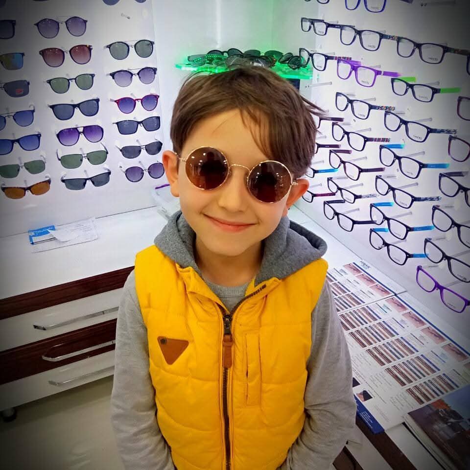 “Sevmek sessizliktedir. Bağırarak sevilmez, görünerek de sevilmez...”

#kesfet #keşfetteyiz #tolstoy #papara #zaferalgöz #eczdnc #keşfet #fotojenik #reklamdegildir #patlama