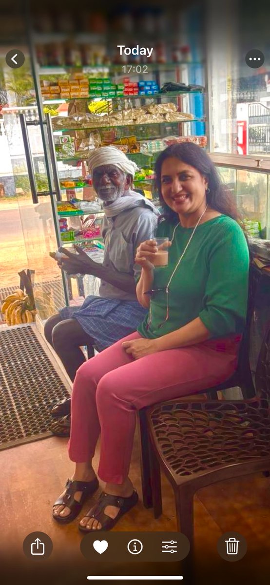 SukanyaActor's tweet image. Monsoon weather…. High tea with a sweet man 😊