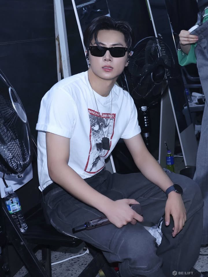 ENJAYVERSE's tweet image. [📱] INSTAGRAM POST • 251031

HANLIMTV (@.hanlimtv) Instagram update with ENHYPEN — #JAY Cut 🐈‍⬛

“ENHYPEN, which includes Hanlim Arts High School Practical Music Department 11th class #JUNGWON, Practical Dance Department 11th class #JAY, and #SUNOO, successfully concluded their…