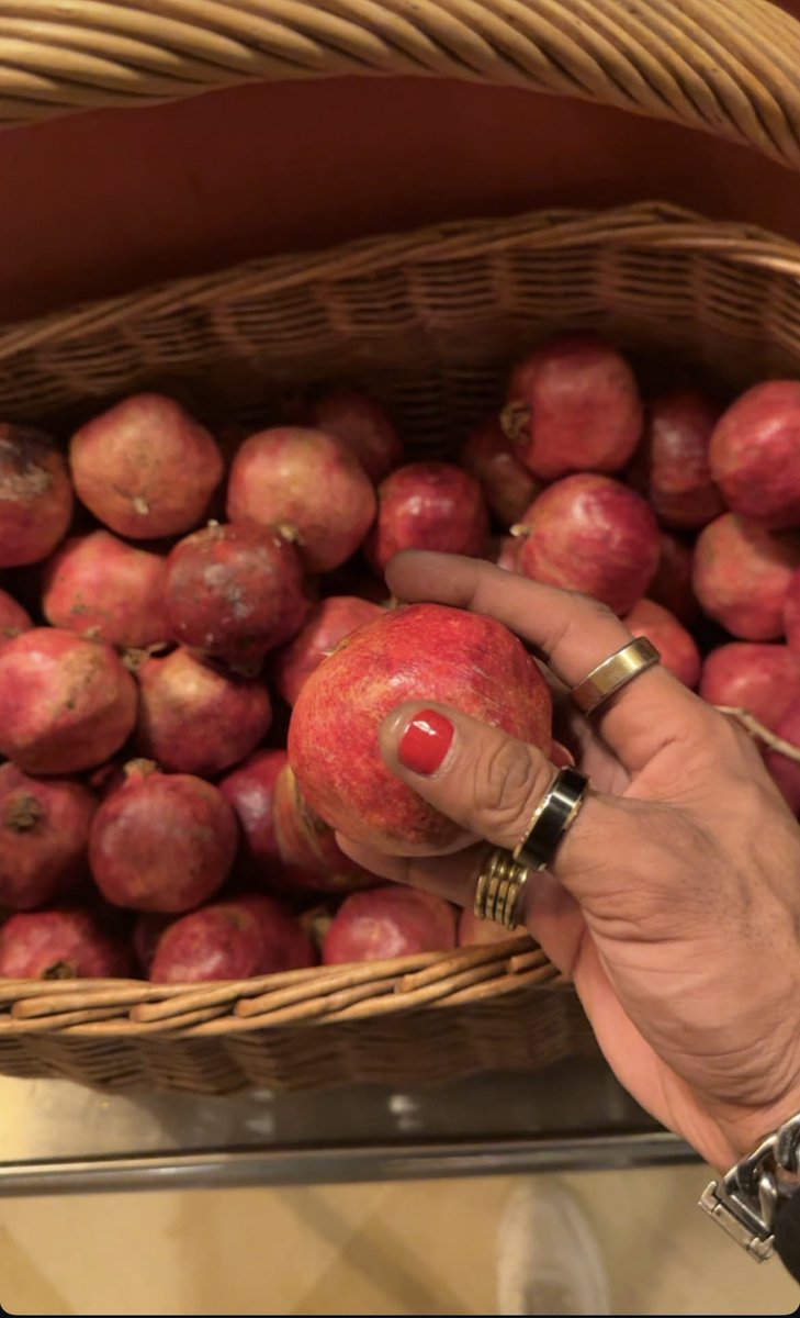 Project121111's tweet image. RED …