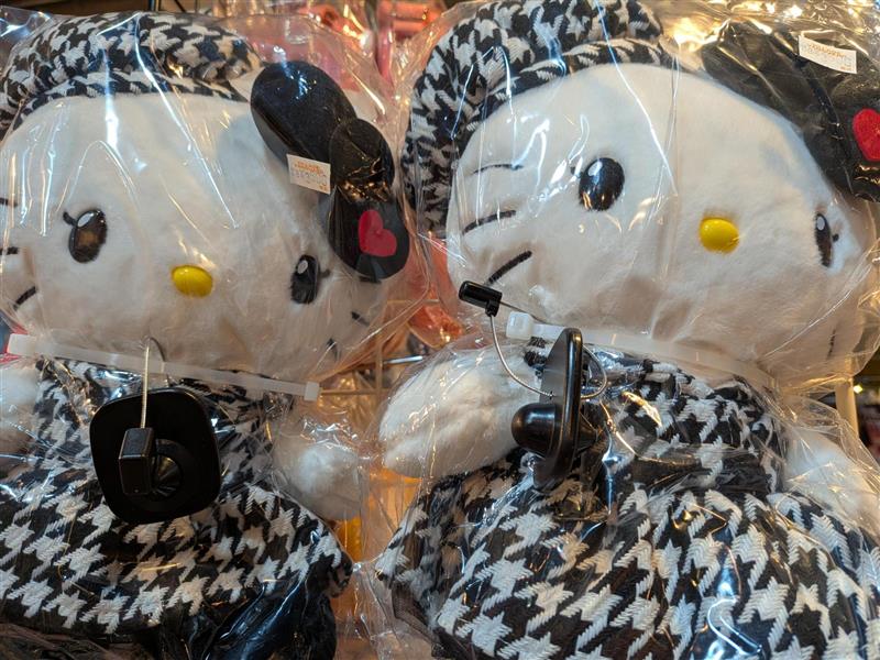 ✨新商品ハローキティのモノクロガーリー入荷✨ 千鳥格子がオシャレ