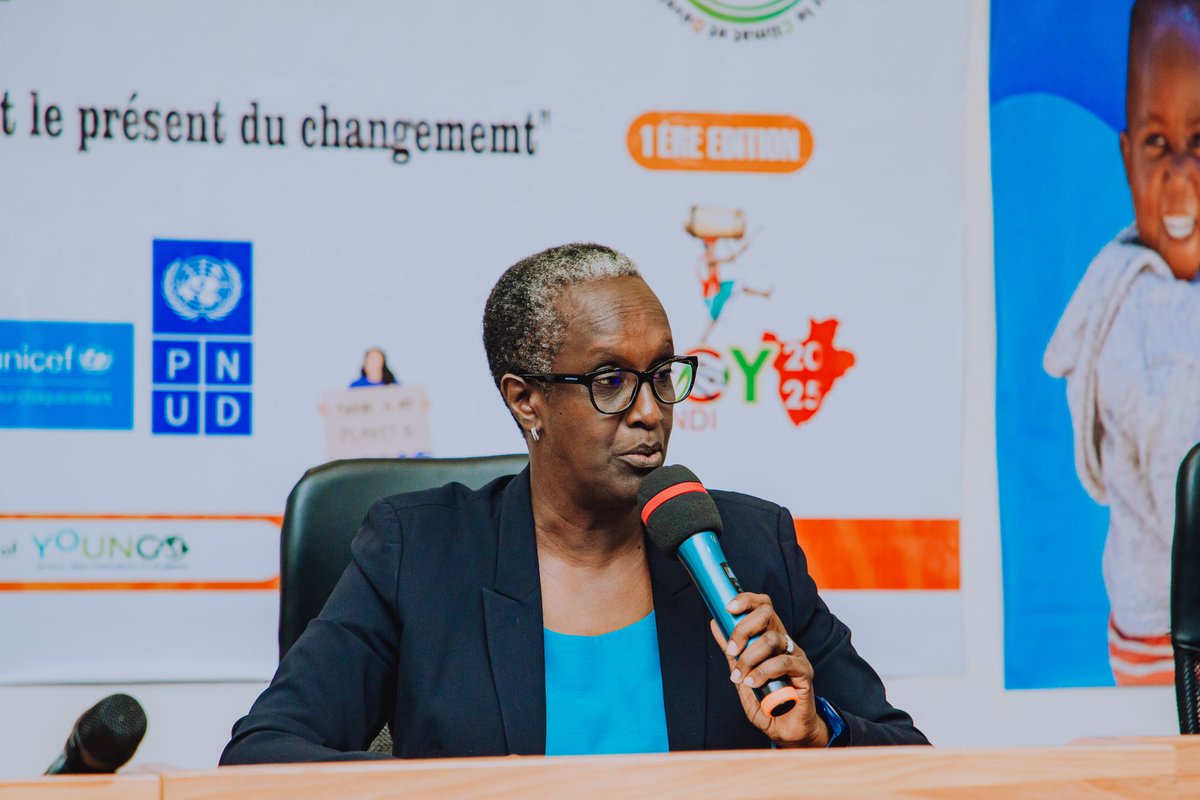La #LCOYBurundi2025 est enfin une réalité ! 🇧🇮🌍
Un moment fort pour la jeunesse, avec la présence de la Ministre de la Jeunesse, de l’UNICEF et du Gouverneur de Gitega.
100 jeunes unis pour parler climat, avenir et action, dans un cadre reconnu par #YOUNGO