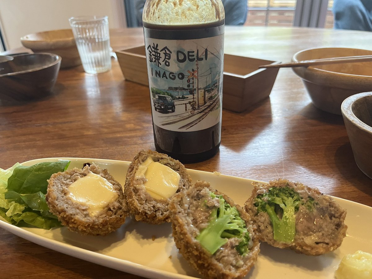 DxsC87m00OBfxmb's tweet photo. お昼です☁️

鎌倉野菜満載のサラダとスープ

鴨のメンチ、柔らかいハンバーグみたいで外側はカリカリ

ボロネーゼも何とも美味しい♡

良いお時間を⋆｡˚☆✩˚｡⋆

 #INAGO   #稲村ヶ崎 https://t.co/K8FBUDntSo