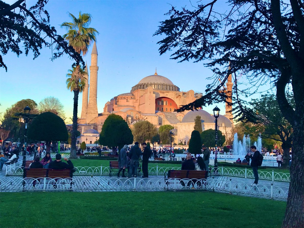🤝☕️
Değerli Dostlarım.
Sevgili Arkadaşlarım.
Güzel Bir Güne.☕️🍫
Sevgiyle Umuda Huzura.💫
#Günaydın.🌞 
#HayırlıCumalarDileğimle.
İşiniz Gücünüz Rast Gelsin.
Güzel Yüreğiniz.🍃💛❤️🍃
Yorgunluk Görmesin.🤲
Her şey gönlünüzce olsun.
Selam Saygı ve Sevgiyle.
🇹🇷💫🍃🌼🌺🍃💫🇹🇷
