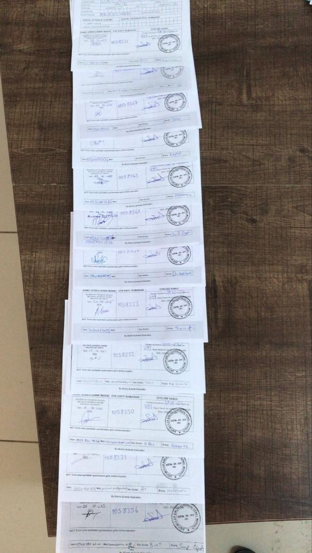 Sendikal çalışmalar kapsamında Ekim ayında aramıza  katılan 12 yeni üyemizle teşkilatımıza güç katıyor Yeni üyelerimize ''Hoşgeldiniz'' diyoruz. 
#EğitimBirSen
<a href="/ebsmardin/">EBS Mardin</a>