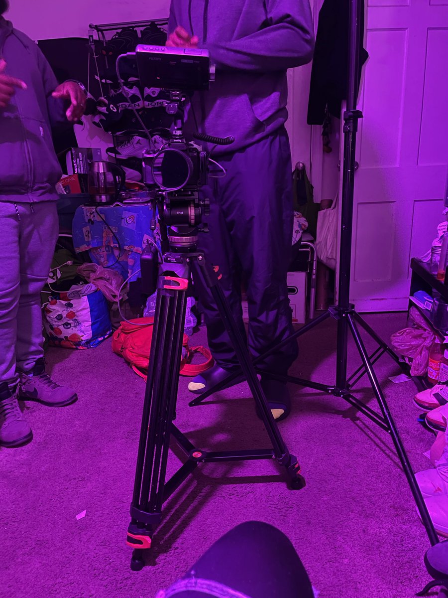 dosoLTD's tweet image. Back at it … though we never stopped.

#MagicMade 

I gave everyone time.
It’s my turn.

And I’m being selfish as Slum Village calling out to 
all my 
your my and
 I can’ts .