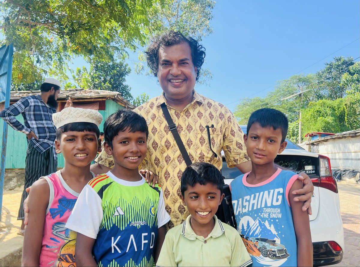 nasiruddincu's tweet image. I always enjoy spending time with children while conducting #fieldwork. Whenever I go to field, I don’t miss the scope of spending some fresh and lovely time with children. This time, I didn’t miss it as well in the #Rohingya #refugee camps in #Kutupalong.