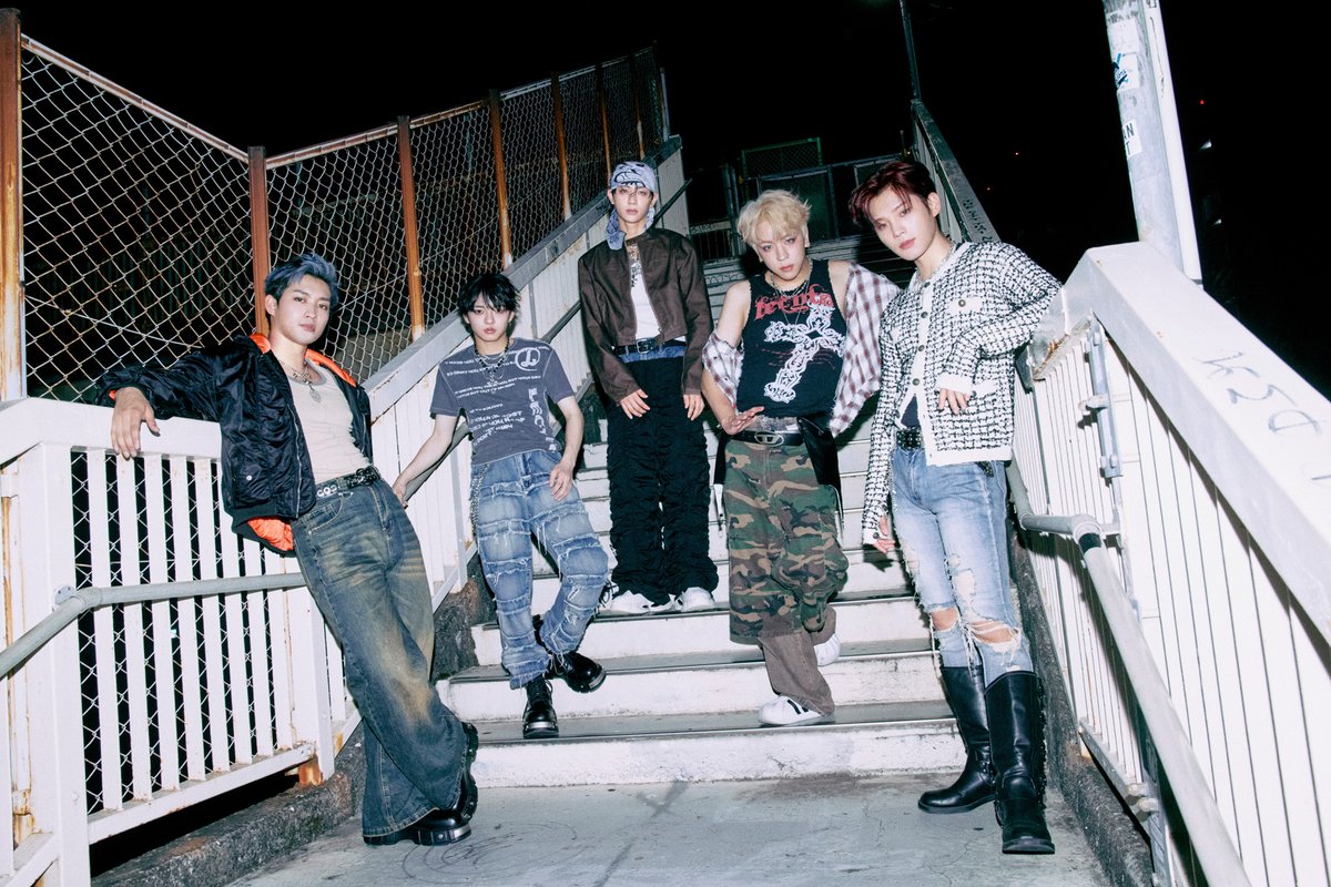 #zipfm FAIR NEXT INNOVATION
ASIAN MUSIC CONNECTION

11/1(土)は…

\ feat.#0ꓸ1gの誤算 かかってこいよ in NAGOYA /
▷水田河村モテ伝説💓
▷#誤算ラジオ でポスト

\ feat. #ORβIT /
▷玄米とボイメン話
▷#あじこね でポスト💭

📻radiko.jp/share/?sid=ZIP…

<a href="/0153_official/">0.1gの誤算official</a>
<a href="/official7orbit/">ORβIT Official</a>