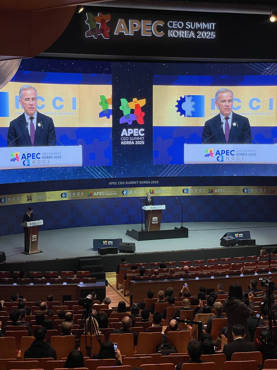 At a speech at the APEC CEO summit, Mark Carney says later today the Canadian government will announce 20 new critical minerals investment deals, valued at $2B #cdnpoli