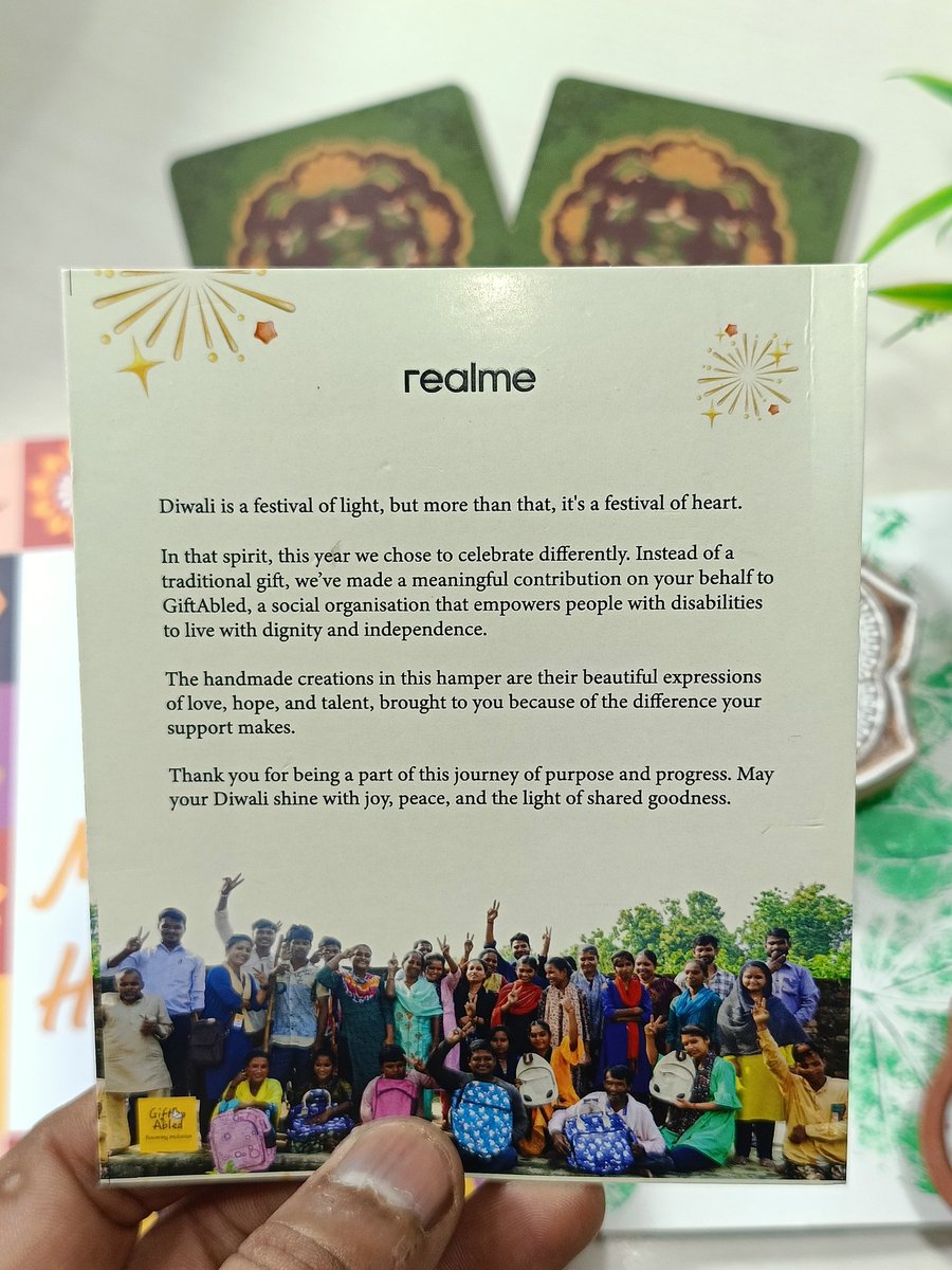 Atulbazaar's tweet image. Thankyou So much @realmeIndia For Beautiful Diwali Wishes 🪔 
Specially Salute to the spirit of helping others 🙌
#HappyDiwali