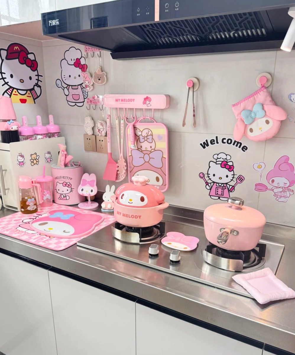 Practice_BM's tweet image. 🎀ついに24歳でピンク色の少女の心キッチン🎊