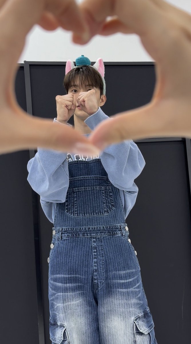 뀽이 tweet media