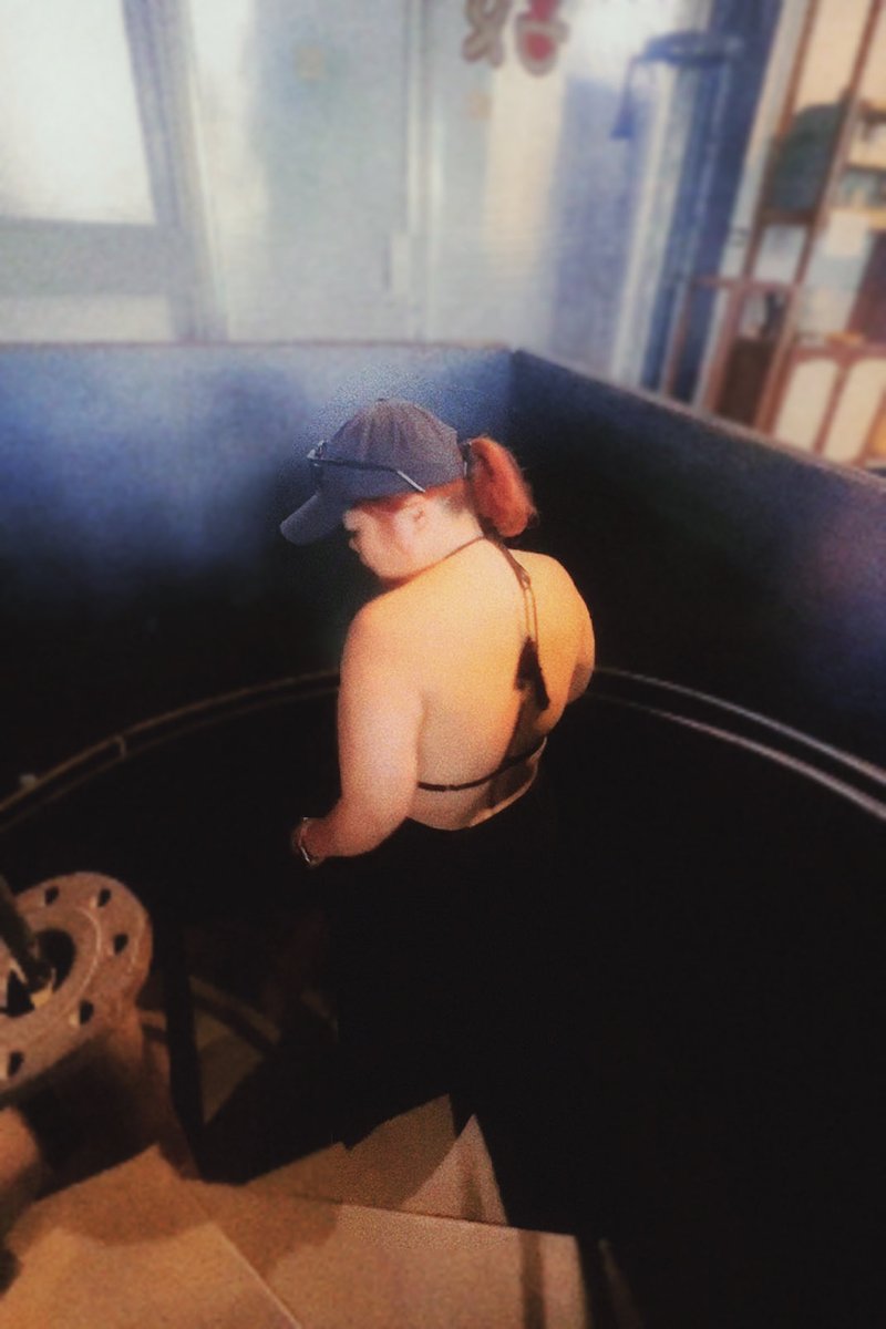 f_u_c_k_A11's tweet image. 我是不是太久沒出現呼吸了？
想我了嗎？